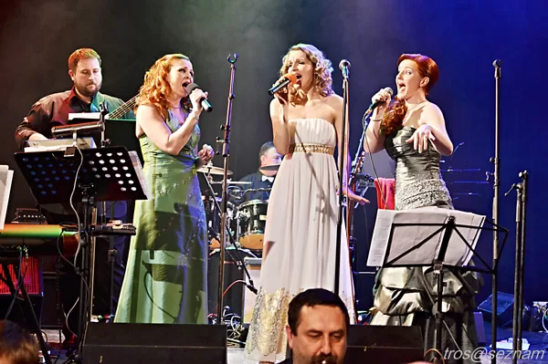 Divadelní bál 2016 - Východočeské divadlo Pardubice