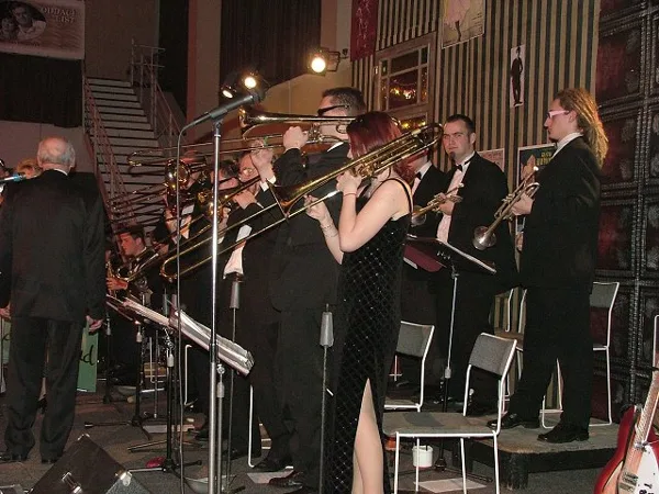 Divadelní bál 2005